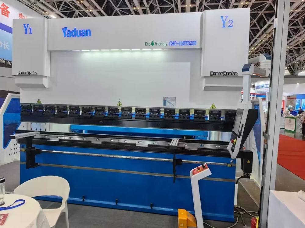 KECMT booth at the Xi'an Metal Fab Machine exhibition 2025, photo 5