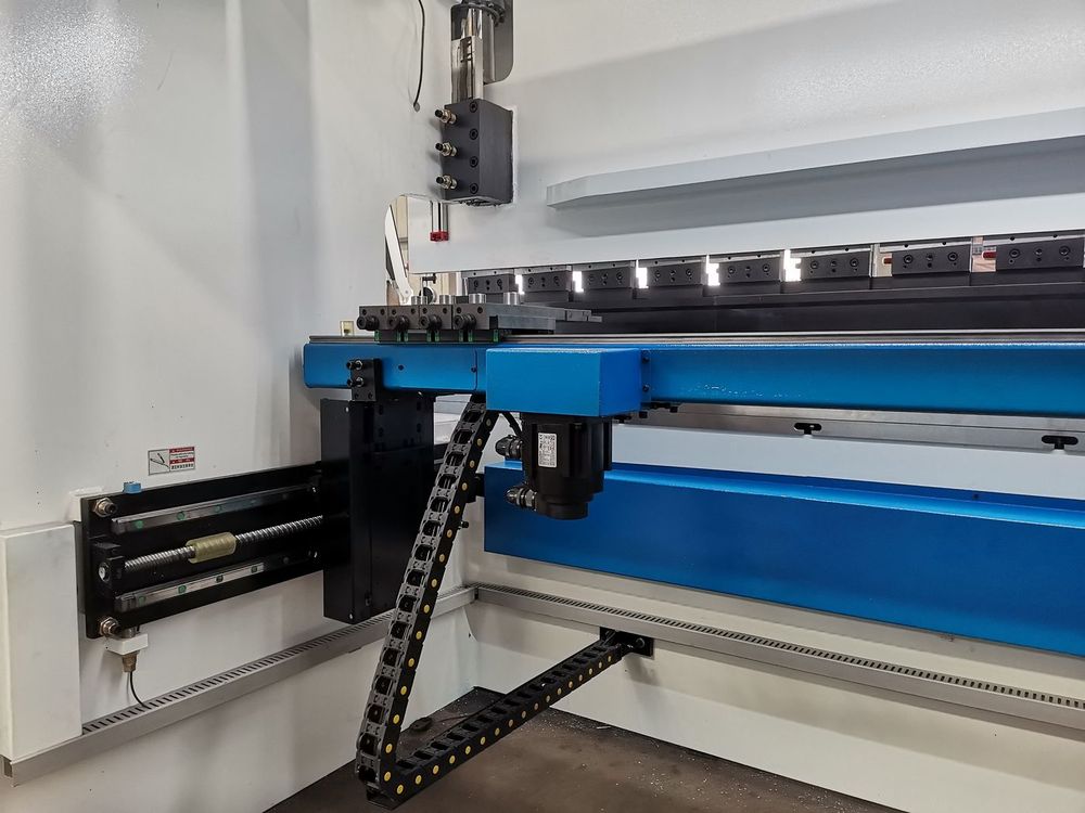 Press brake backgauge X axis with servo motor, ball screw and linear guides